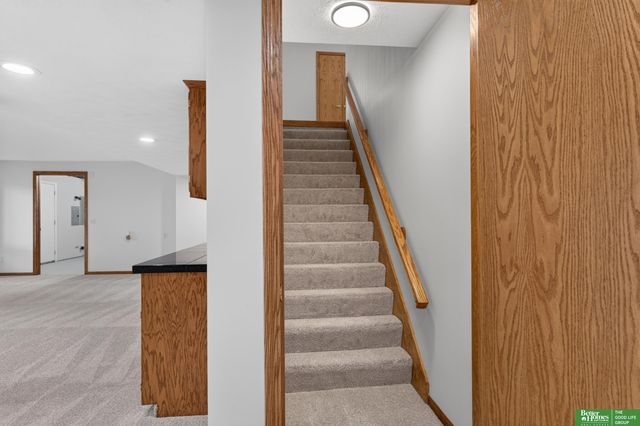 2321 N 144 Avenue, Omaha, NE 68116