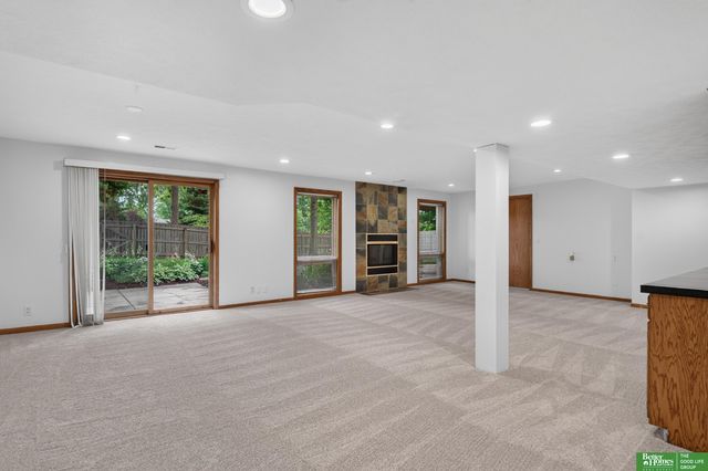 2321 N 144 Avenue, Omaha, NE 68116
