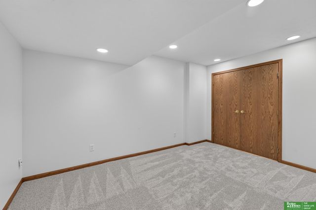 2321 N 144 Avenue, Omaha, NE 68116