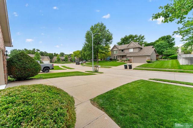 2321 N 144 Avenue, Omaha, NE 68116