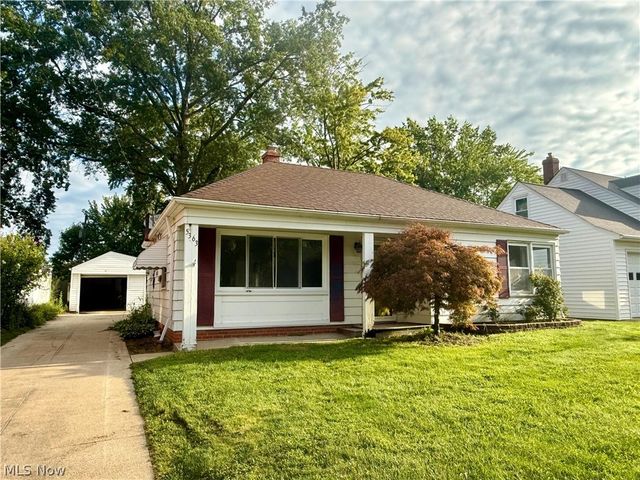 5363 Summit Road, Lyndhurst, OH 44124