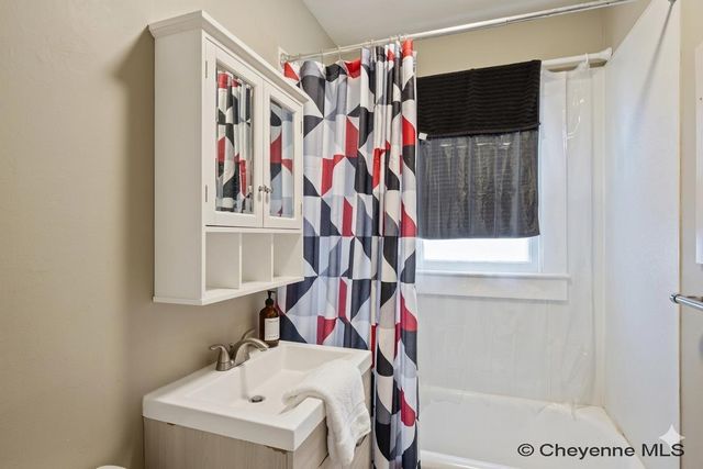 1813 E 19TH ST, Cheyenne, WY 82001