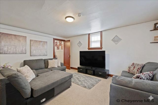 1813 E 19TH ST, Cheyenne, WY 82001