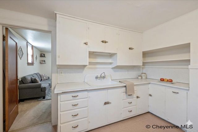 1813 E 19TH ST, Cheyenne, WY 82001