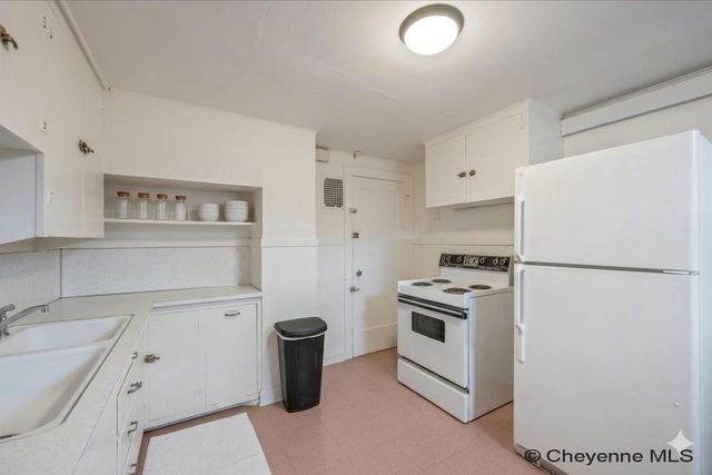 1813 E 19TH ST, Cheyenne, WY 82001