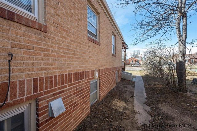 1813 E 19TH ST, Cheyenne, WY 82001