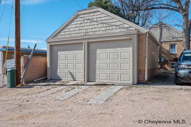 1813 E 19TH ST, Cheyenne, WY 82001