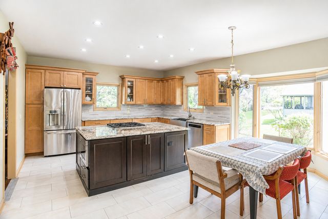 1368 Hunter Circle, Naperville, IL 60540