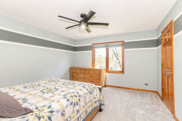1368 Hunter Circle, Naperville, IL 60540