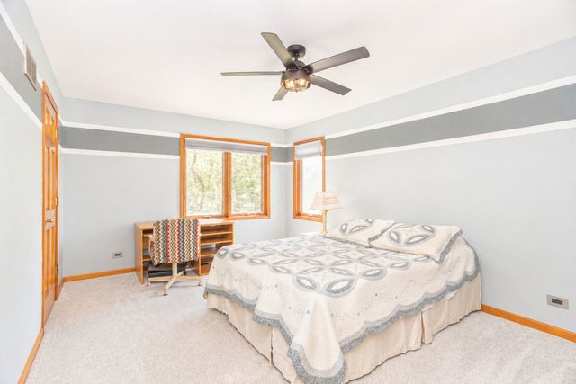 1368 Hunter Circle, Naperville, IL 60540