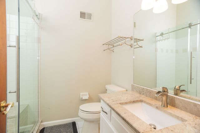 1368 Hunter Circle, Naperville, IL 60540