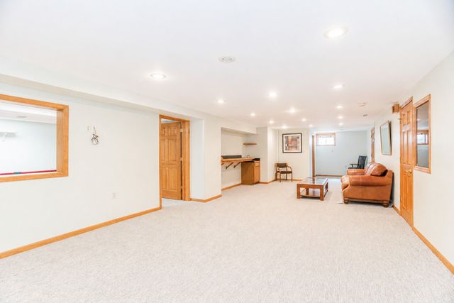 1368 Hunter Circle, Naperville, IL 60540