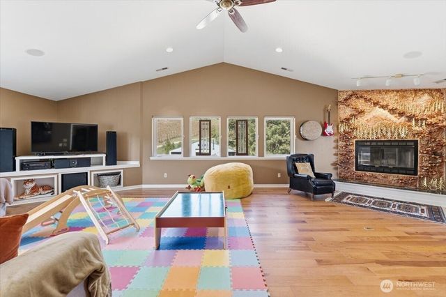 2612 Halvorson Canyon Road, Wenatchee, WA 98801