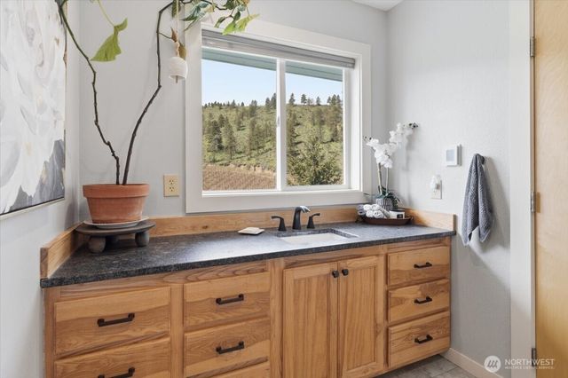 2612 Halvorson Canyon Road, Wenatchee, WA 98801