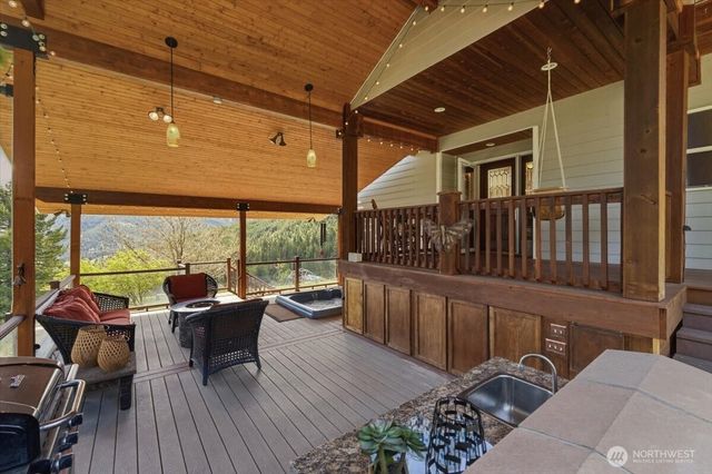 2612 Halvorson Canyon Road, Wenatchee, WA 98801