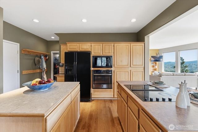 2612 Halvorson Canyon Road, Wenatchee, WA 98801