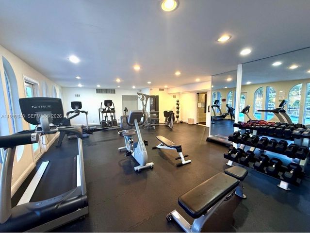 300 Diplomat Pkwy 505, Hallandale Beach, FL 33009