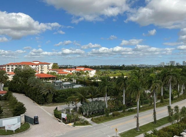 300 Diplomat Pkwy 505, Hallandale Beach, FL 33009