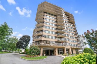 25 Rockledge Avenue 1111, White Plains, NY 10601