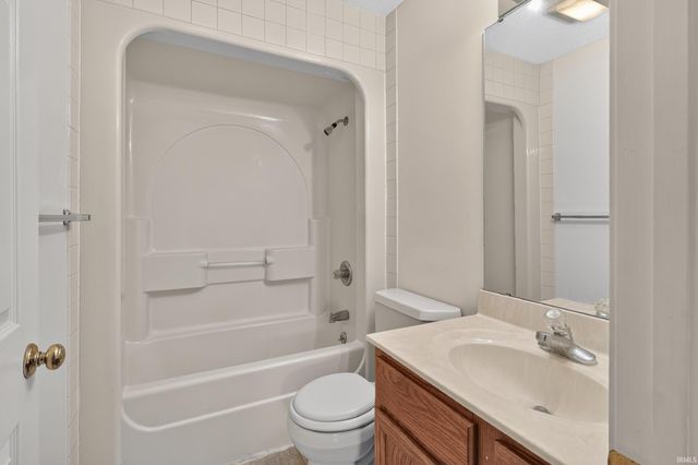 1715 Ashbury Court, West Lafayette, IN 47906