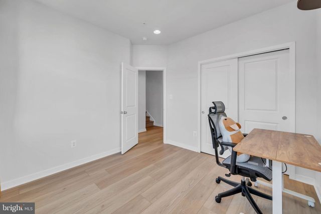 5002 OAKMOORE DR, Rockville, MD 20852