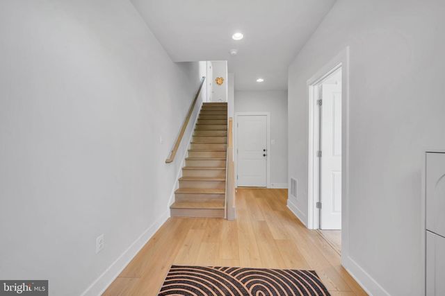 5002 OAKMOORE DR, Rockville, MD 20852