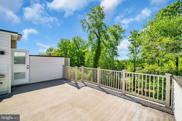 5002 OAKMOORE DR, Rockville, MD 20852