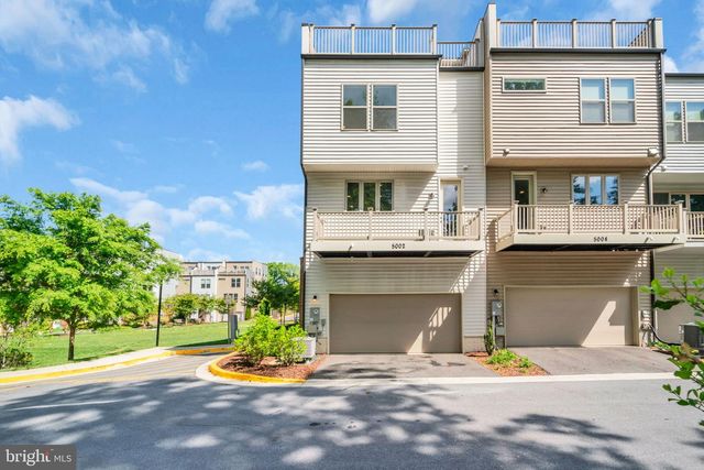 5002 OAKMOORE DR, Rockville, MD 20852