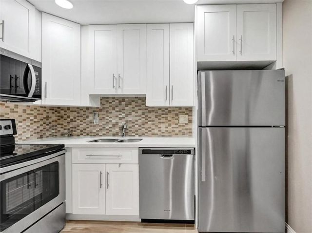 4980 E Sabal Palm Boulevard E 124, Tamarac, FL 33319