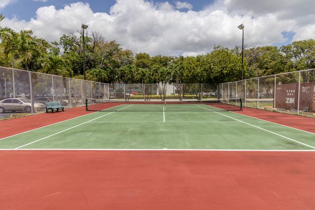 4980 E Sabal Palm Boulevard E 124, Tamarac, FL 33319