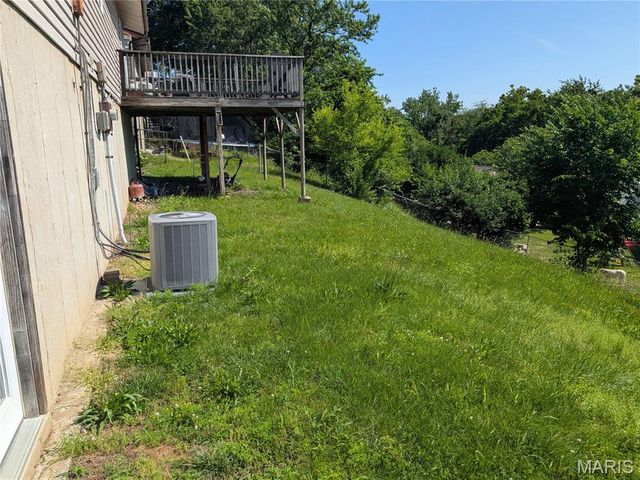 2552 Somerville Drive, High Ridge, MO 63049