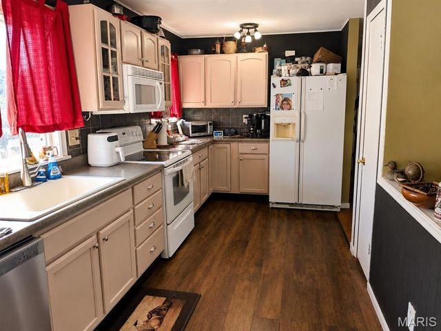 2552 Somerville Drive, High Ridge, MO 63049