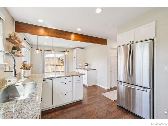 8064 Meadowdale Square, Niwot, CO 80503