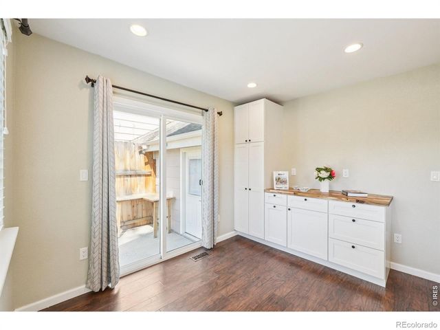 8064 Meadowdale Square, Niwot, CO 80503