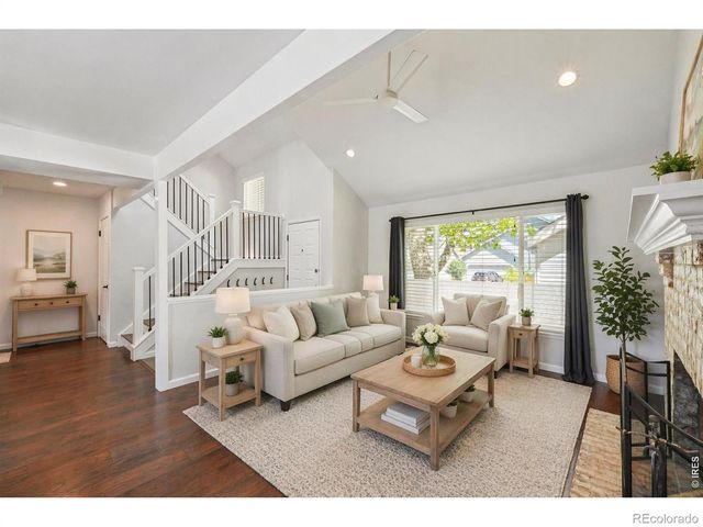 8064 Meadowdale Square, Niwot, CO 80503