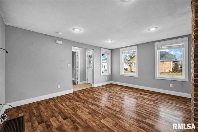 226 N 4TH Avenue, Morton, IL 61550