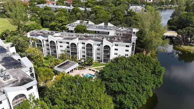 3360 Spanish Moss Ter 203, Lauderhill, FL 33319
