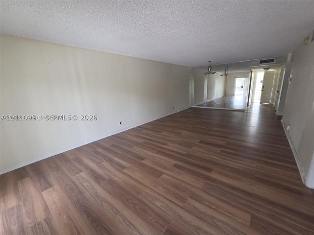 3360 Spanish Moss Ter 203, Lauderhill, FL 33319