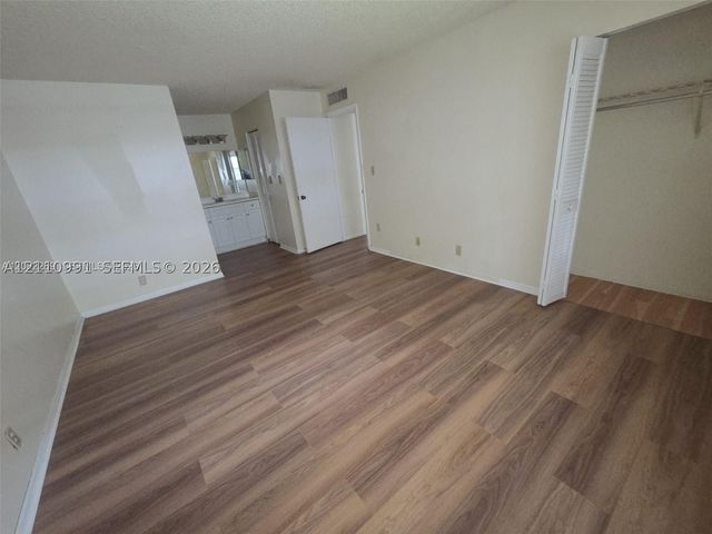 3360 Spanish Moss Ter 203, Lauderhill, FL 33319