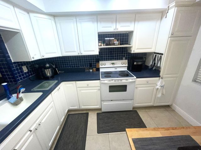 2500 Presidential Way 106, West Palm Beach, FL 33401