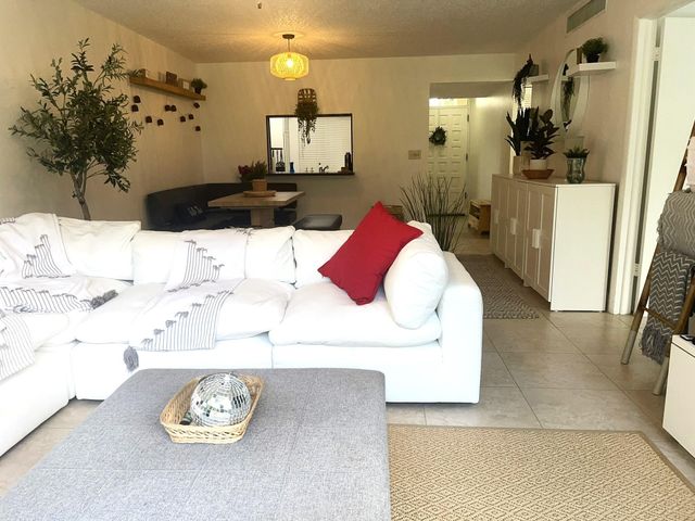 2500 Presidential Way 106, West Palm Beach, FL 33401
