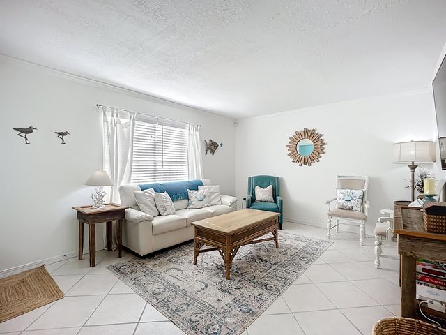 30 Brigantine Ct, St Augustine, FL 32080