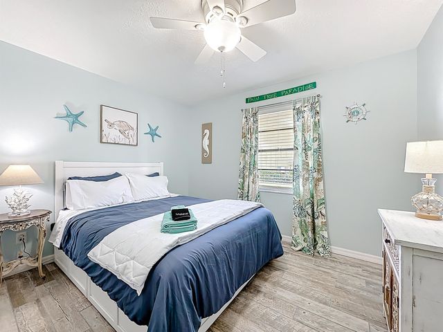 30 Brigantine Ct, St Augustine, FL 32080