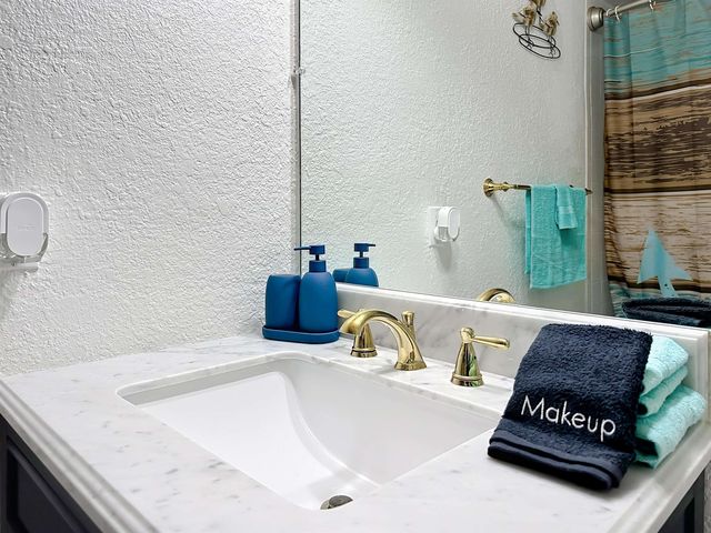 30 Brigantine Ct, St Augustine, FL 32080