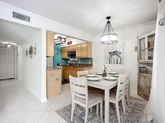 30 Brigantine Ct, St Augustine, FL 32080