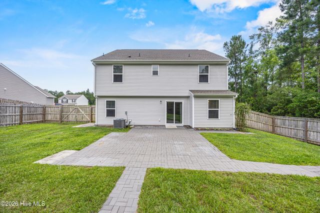 372 Poppleton Drive, Hampstead, NC 28443