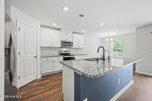 372 Poppleton Drive, Hampstead, NC 28443