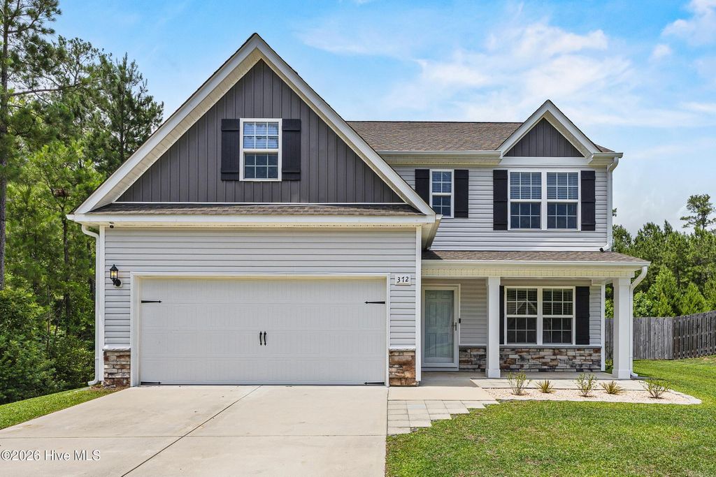 372 Poppleton Drive, Hampstead, NC 28443