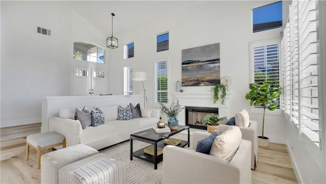 21621 Turtledove St, Rancho Santa Margarita, CA 92679