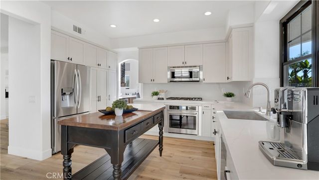 21621 Turtledove St, Rancho Santa Margarita, CA 92679